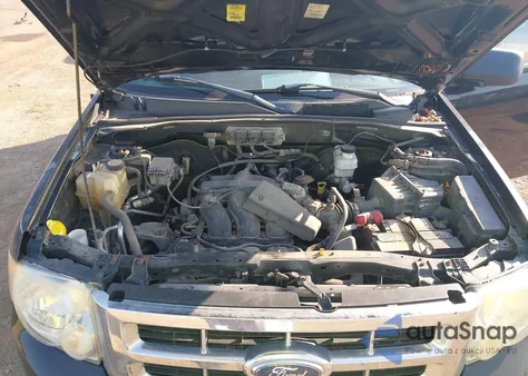 2008 Ford Escape Xlt from USA, damaged, VIN 1FMCU03128KB43078